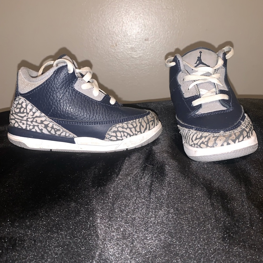 Size 8c kids Jordan’s